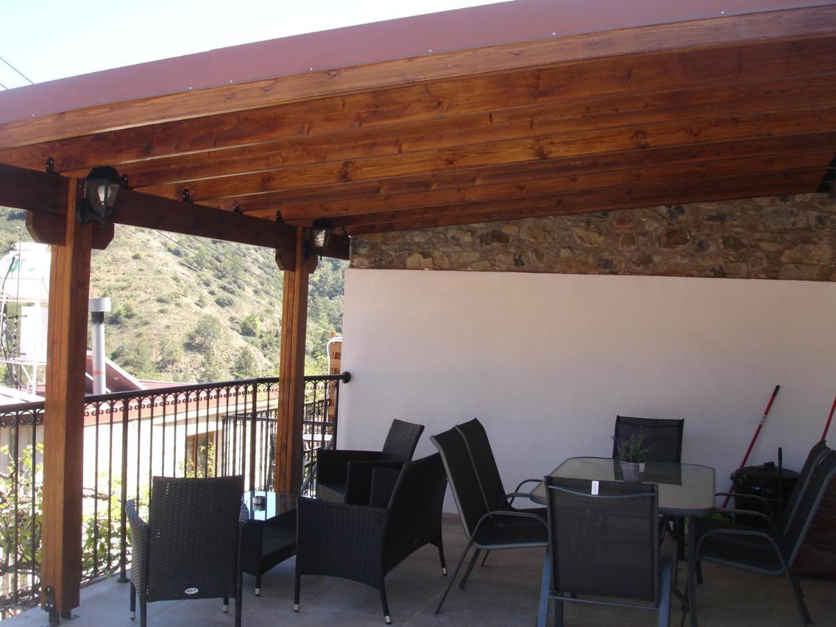Love Holiday Suite 1 Tris Elies Екстер'єр фото