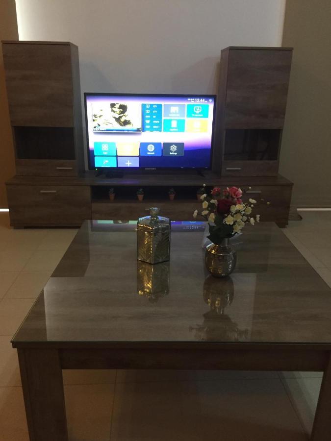 Love Holiday Suite 1 Tris Elies Екстер'єр фото