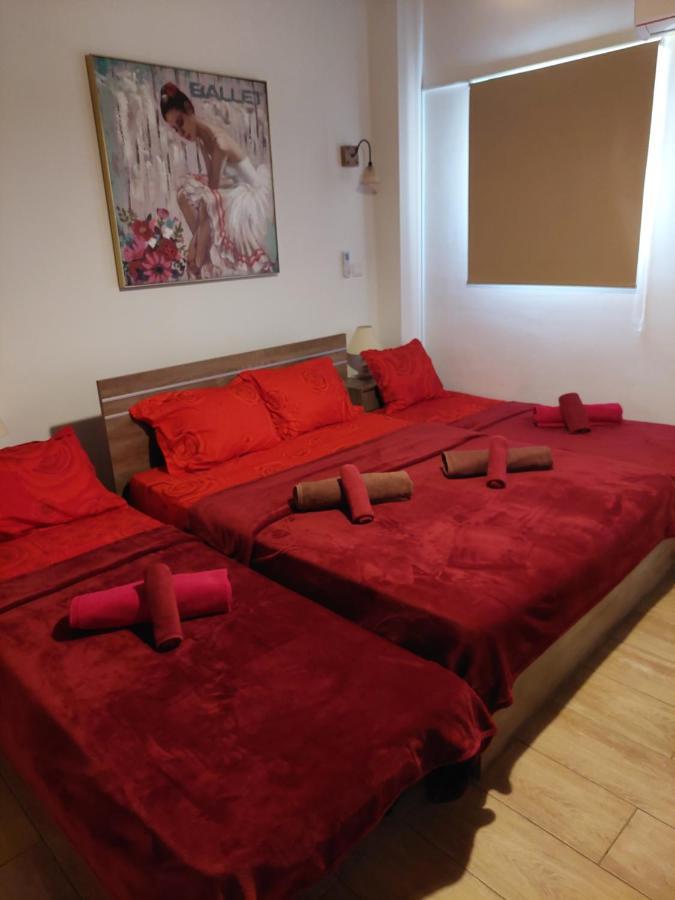 Love Holiday Suite 1 Tris Elies Екстер'єр фото
